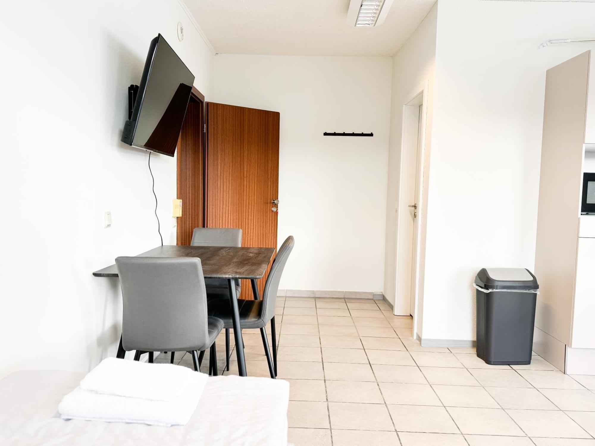 Modern Living Studios Karlsbad Exteriör bild